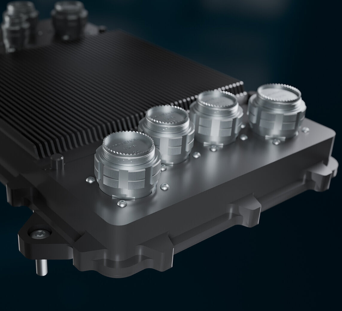 Detail eines FADEC-Triebwerksreglers von Silver Atena mit Luftfahrt-Steckverbindern im robusten Gehäuse.